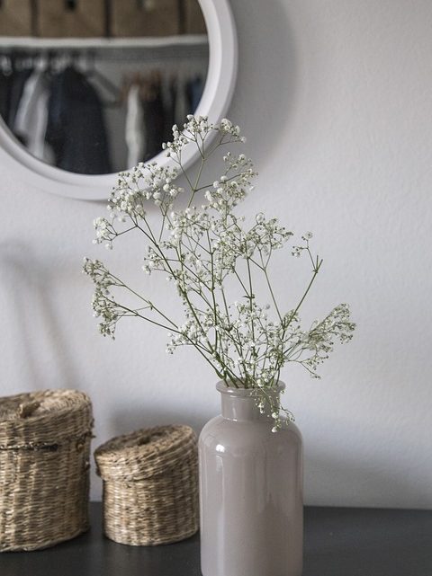 Embellir les pièces de la maison avec des fleurs